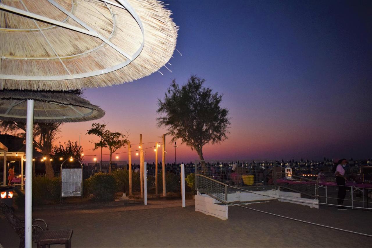 Hotel Adria Bellaria-Igea Marina Exterior foto